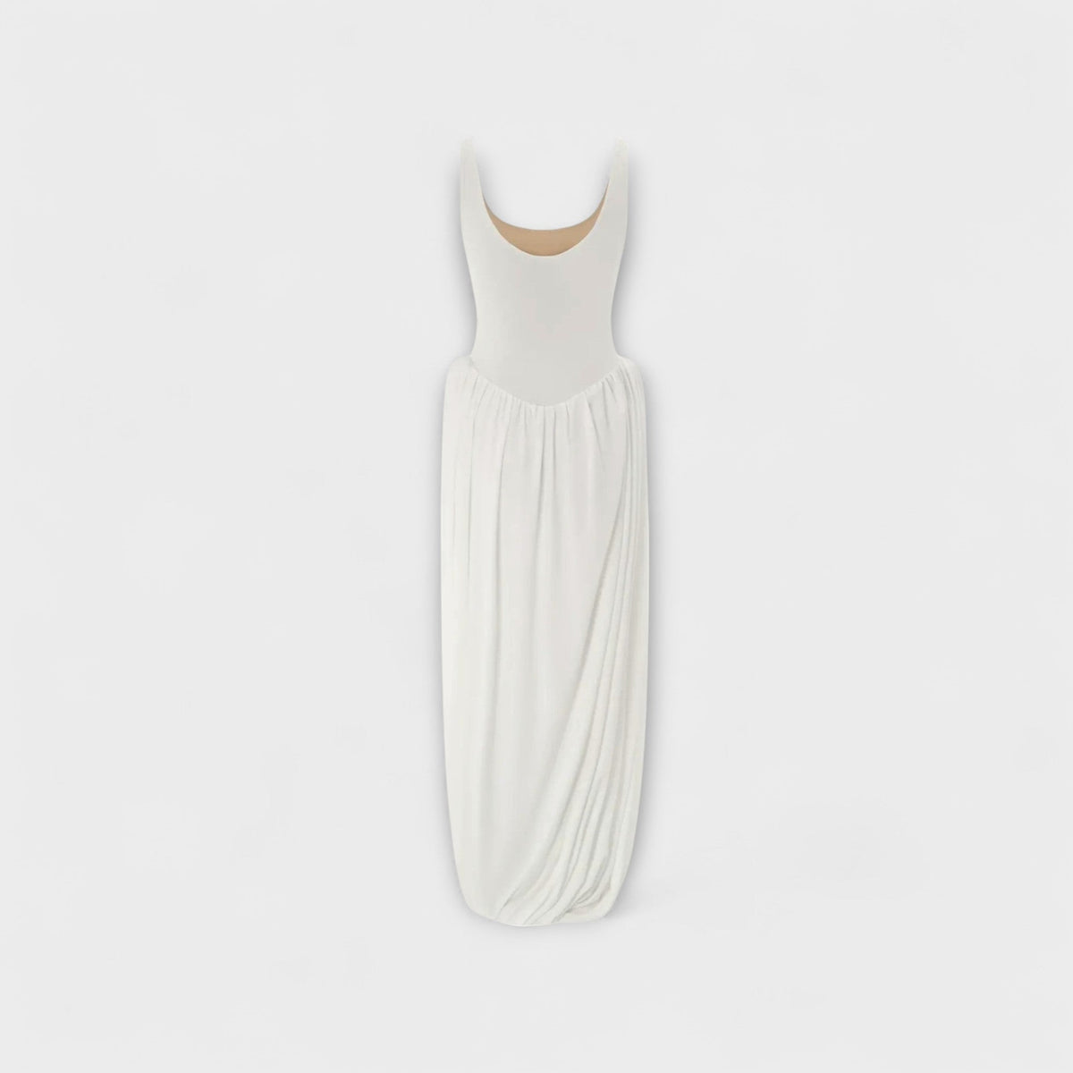 Maxi vestido con falda drapeada y abertura lateral