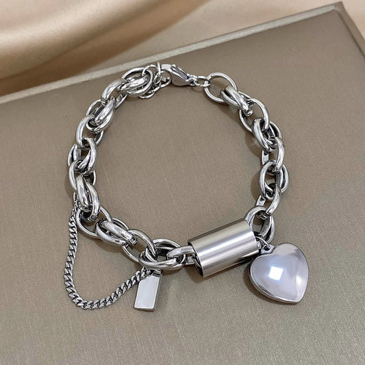 Guadalupe™ | Pulsera con Dije de Corazón