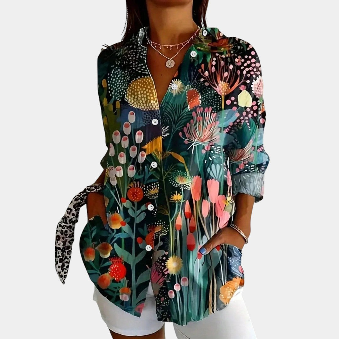 Nika – Blusa de verano con motivo vibrante