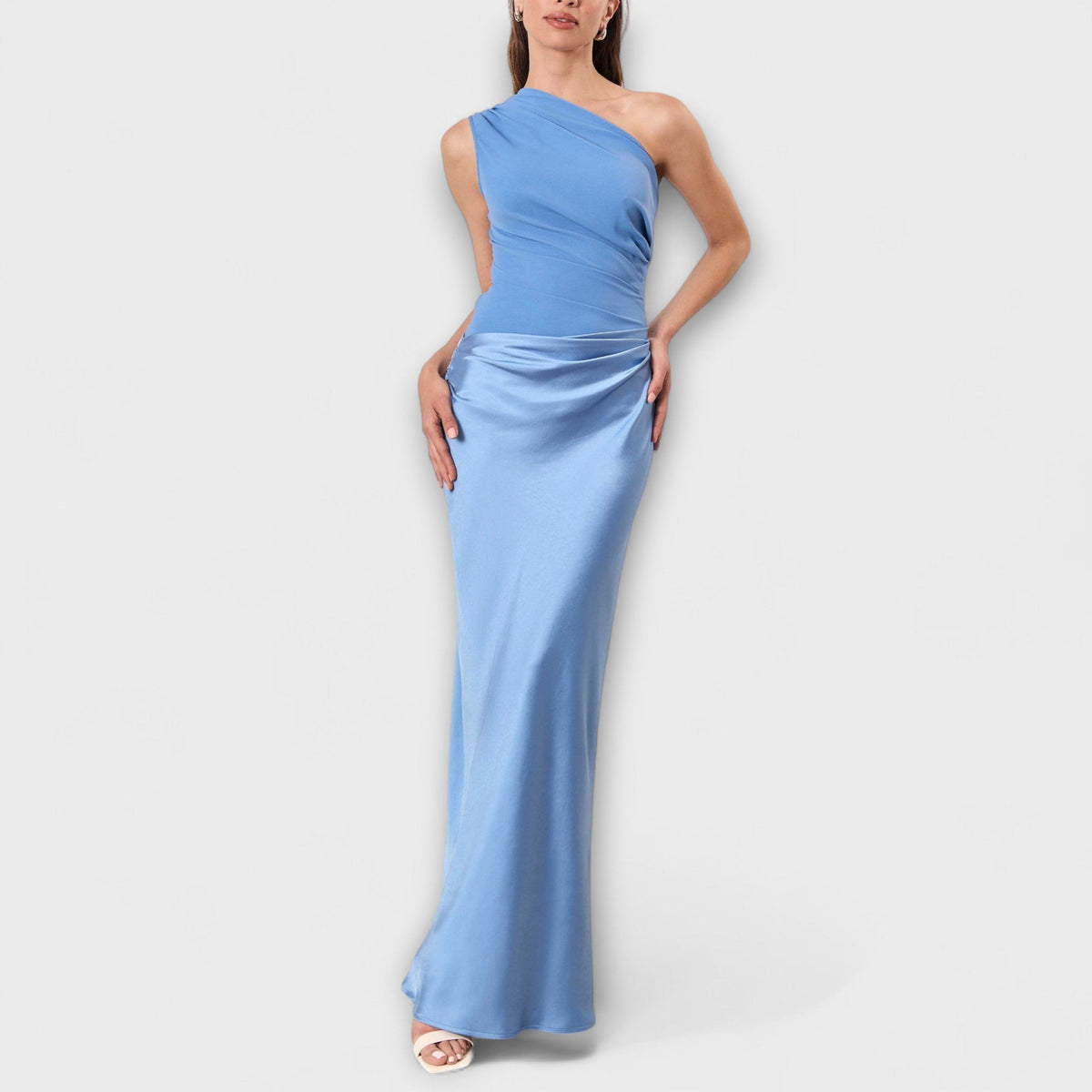 Robe maxi elegante de un solo hombro y plisada
