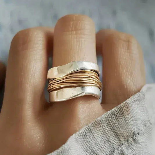 Carmen™ | Anillo con Hilo Trenzado