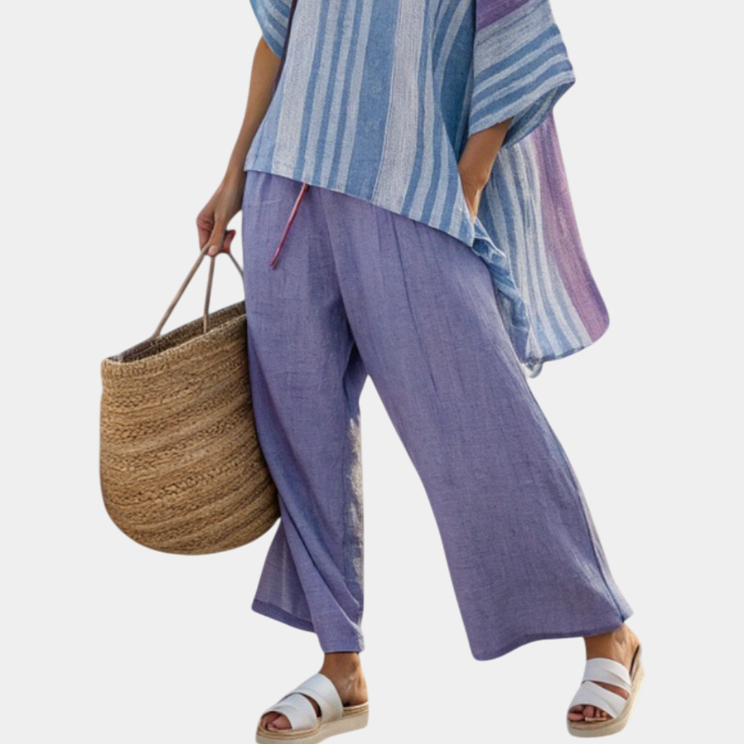 Carlotta | Elegante top lavanda y azul cielo con pantalones