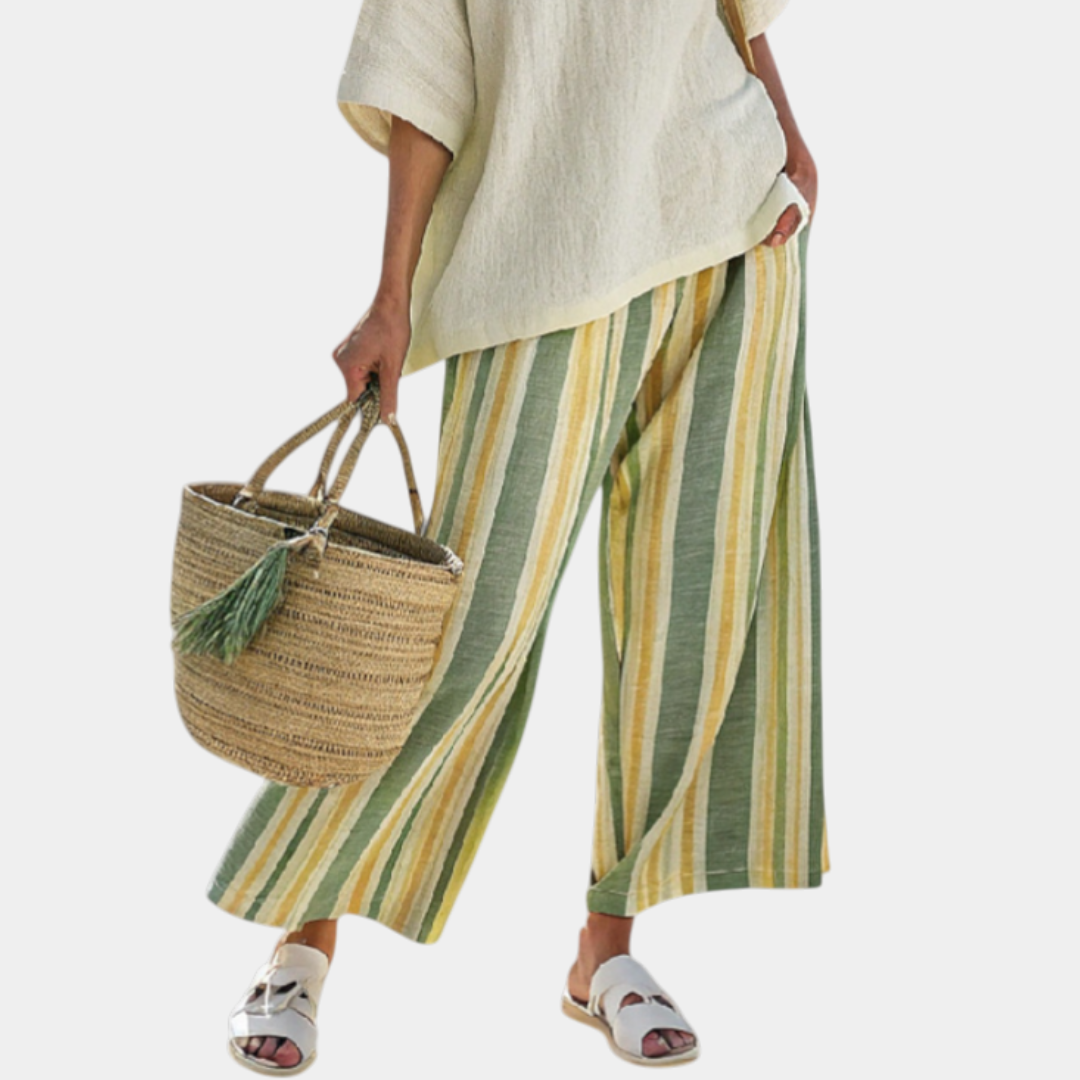 Caterina | Alta Sofisticada y Pantalones a Rayas