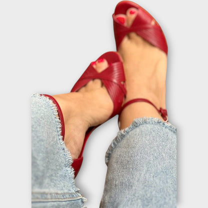 Sandalias Neoclásicas Stanislava con Tacón de Aguja Moderno
