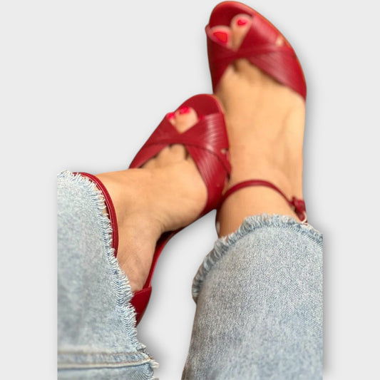 Sandalias Neoclásicas Stanislava con Tacón de Aguja Moderno