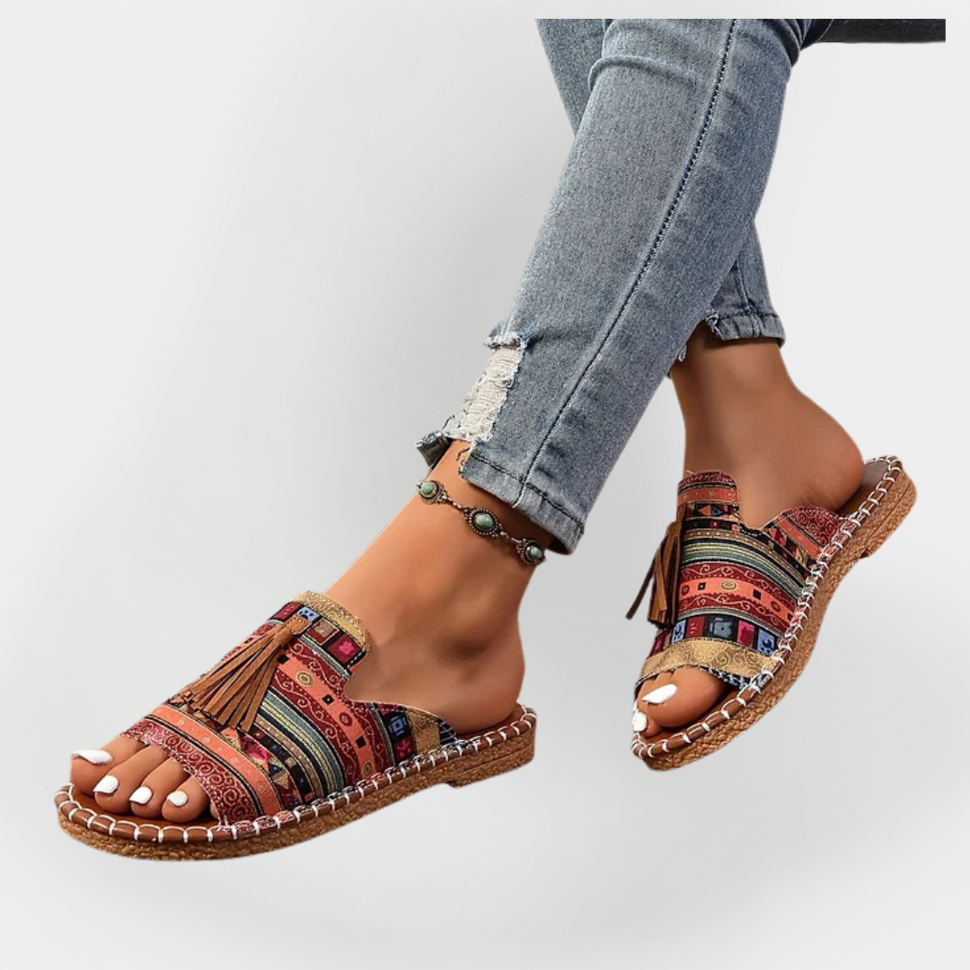 Impresionantes sandalias hechas a mano con flecos