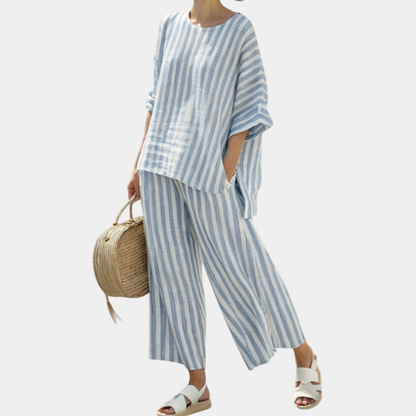 Federica | Top sofisticado a rayas azules y pantalones casuales