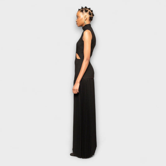 Kristen - Vestido maxi con detalles plisados y escote