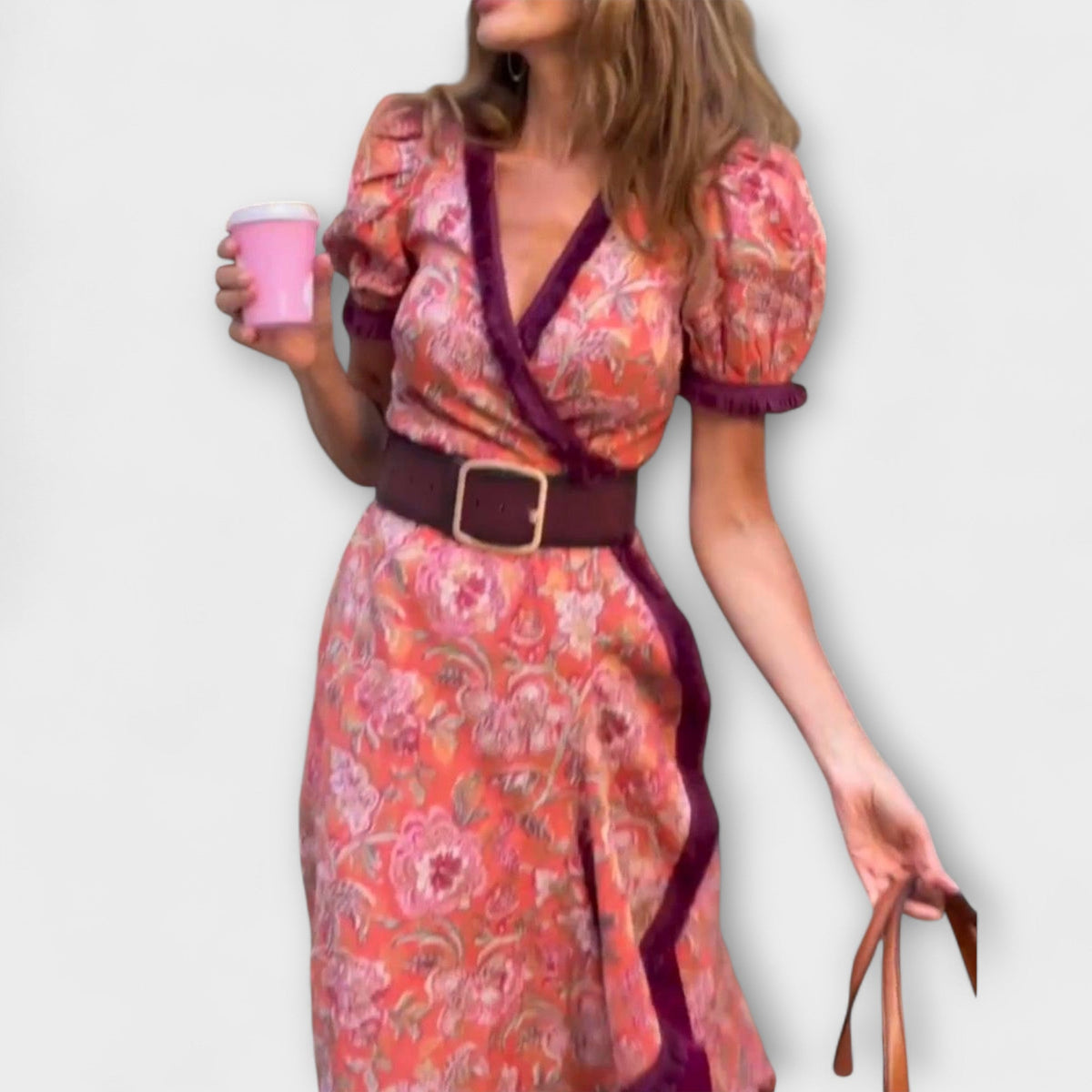 Vestido maxi rosa elegante con mangas cortas