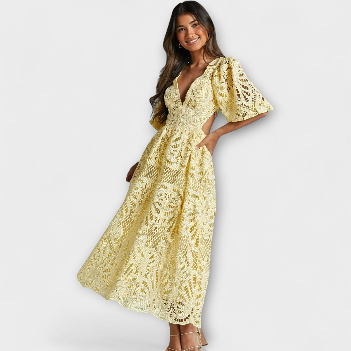 Ropa elegante con detalles delicados