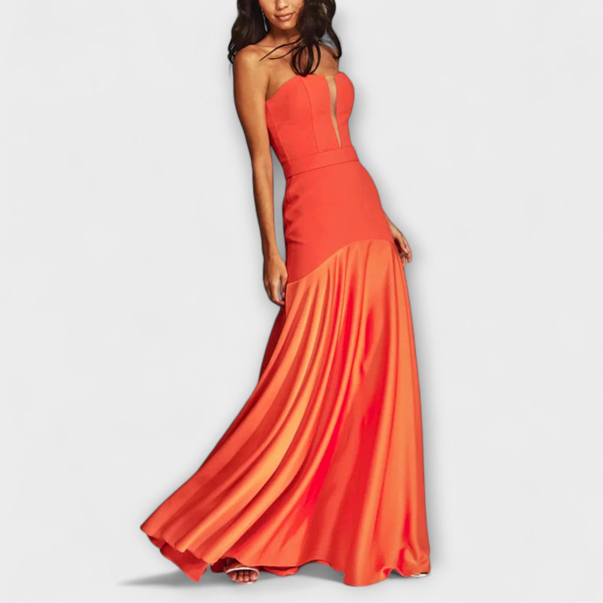 Vada - Maxi vestido con hombros descubiertos y escote en V