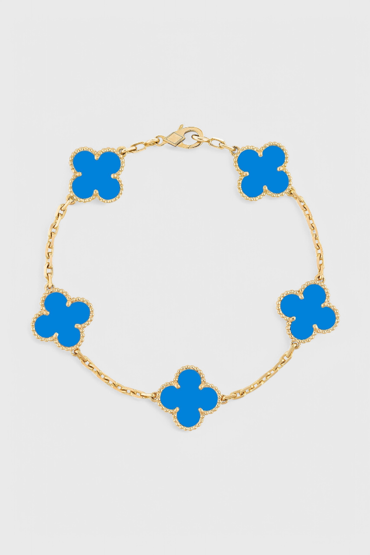 Pulsera con Motivo de Trébol y Elegancia Dorada