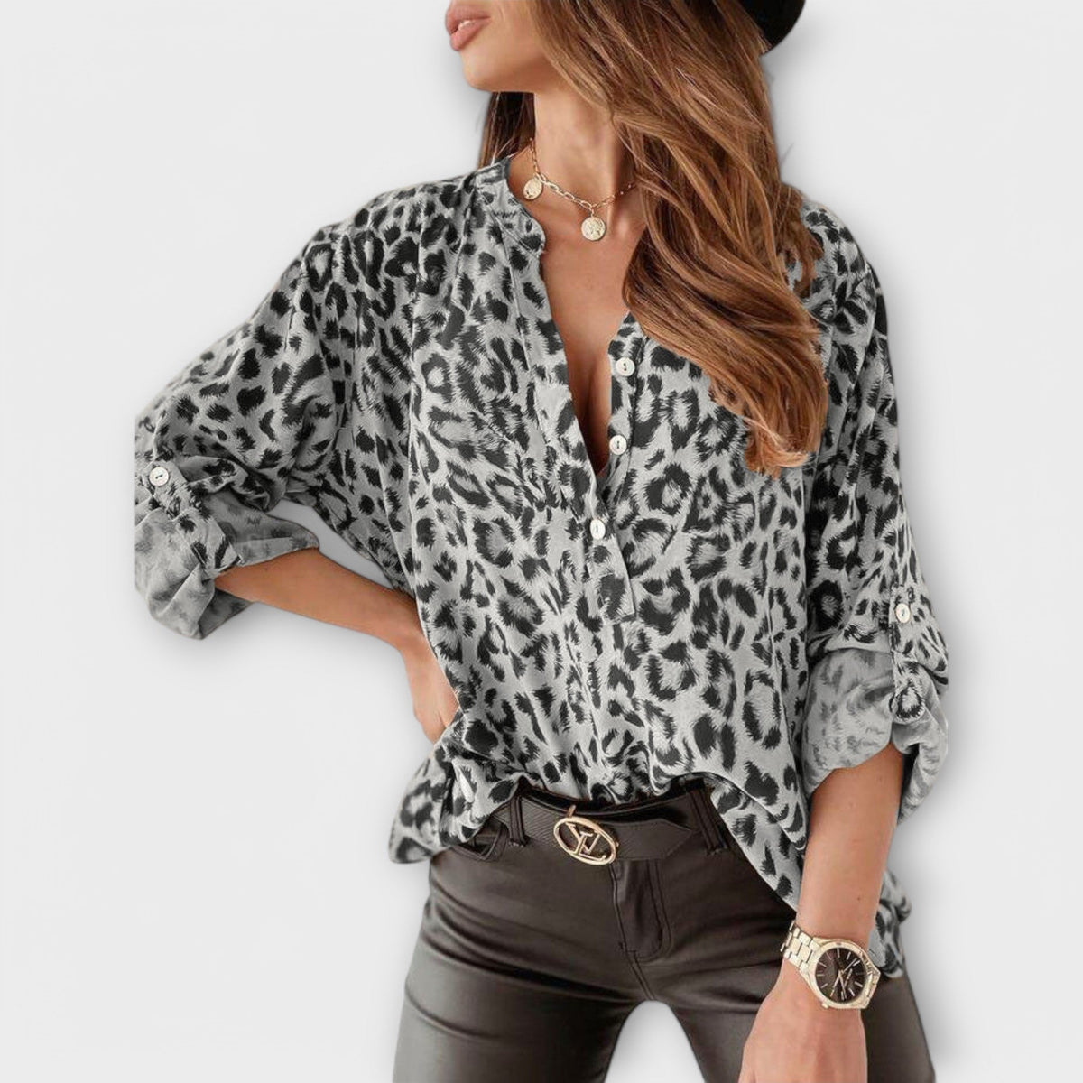 Blusa elegante con motivo leopardato
