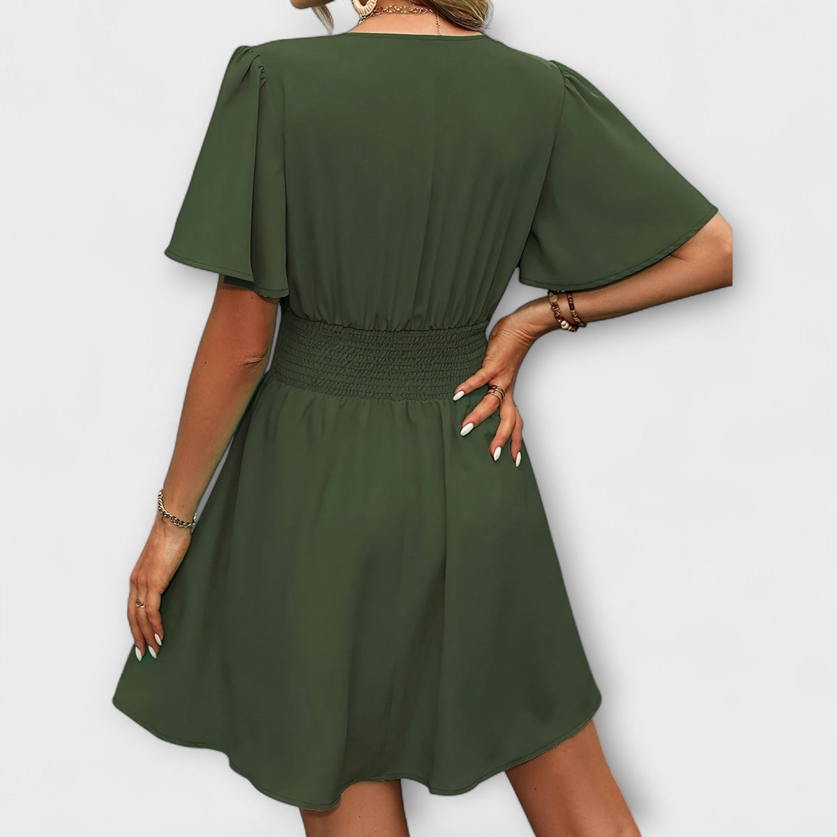 Winslet - Vestido con Cintura Plisada y Escote en V