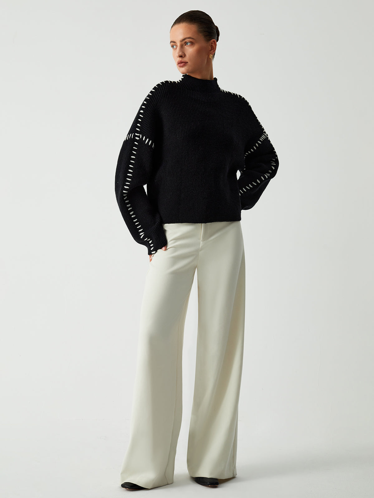 Alma | Suéter oversize con cuello alto y detalles en piqué