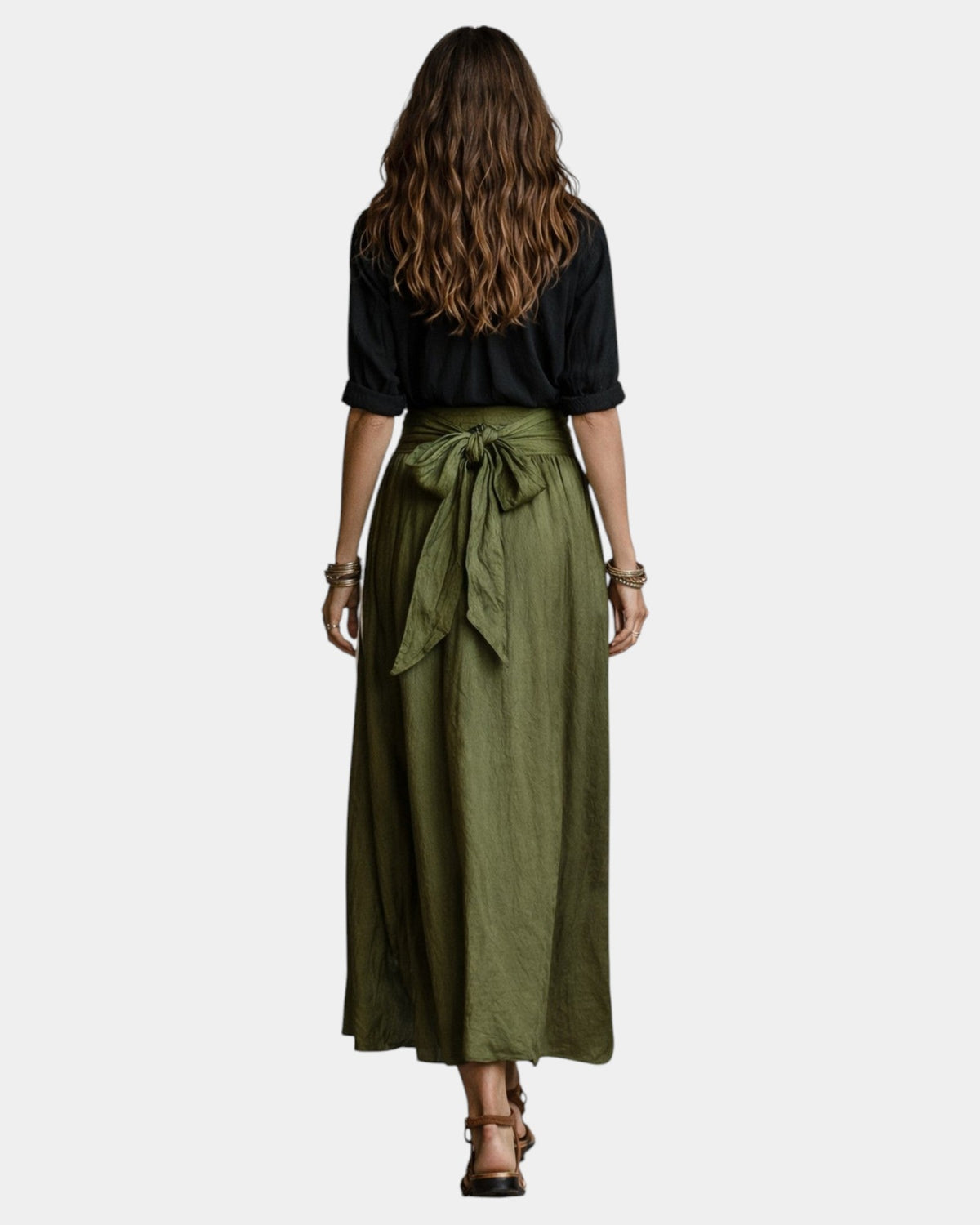 Dione| Falda midi + camisa negra de regalo