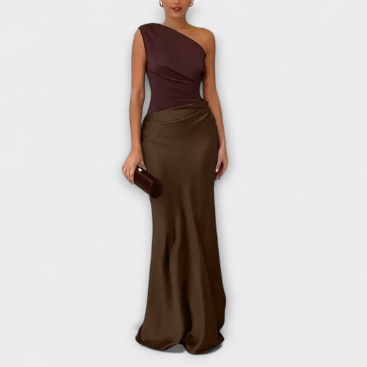 Robe maxi elegante de un solo hombro y plisada