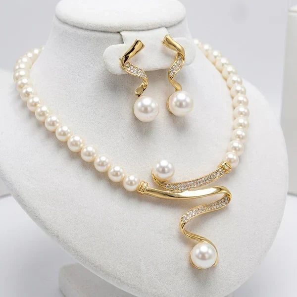 Almudena™ | Set de Collar y Pendientes con Perlas