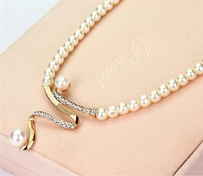 Almudena™ | Set de Collar y Pendientes con Perlas