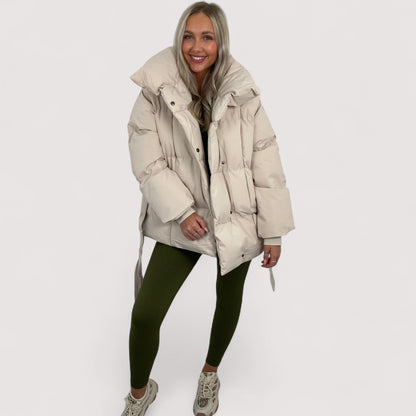 Elora™ | Chaqueta corta acolchada con bolsillo en la cintura