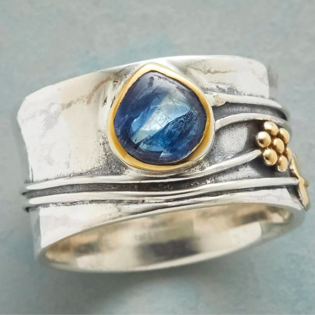 Inés™ | Anillo Vintage con Zafiro