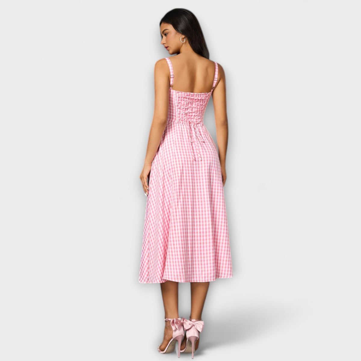 Nadežda - Top de vestido rosa con detalle de abertura