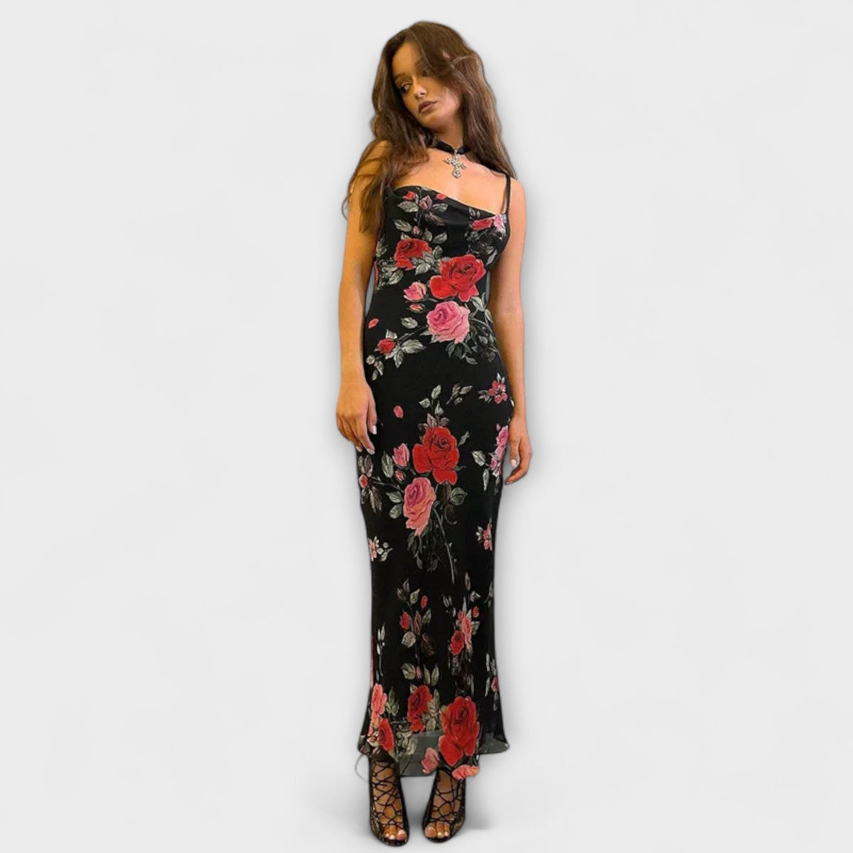 Vestido corto bodycon con motivo floral y tirantes