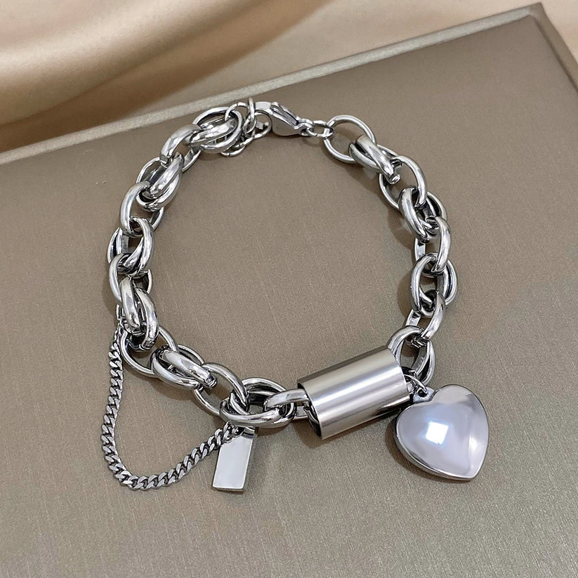 Guadalupe™ | Pulsera con Dije de Corazón