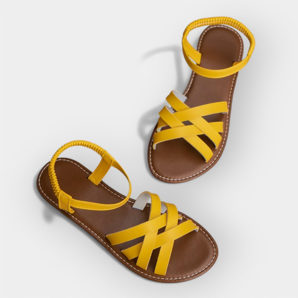 Sandalias hechas a mano con correas ajustables