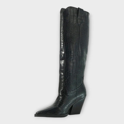 Zapatos con motivo de cocodrilo y tacón elegante