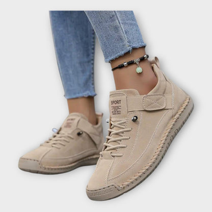 Zapatos deportivos de diseño elegante y práctico