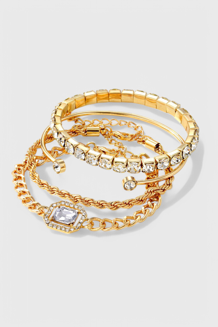 Juego de Pulseras con Púas