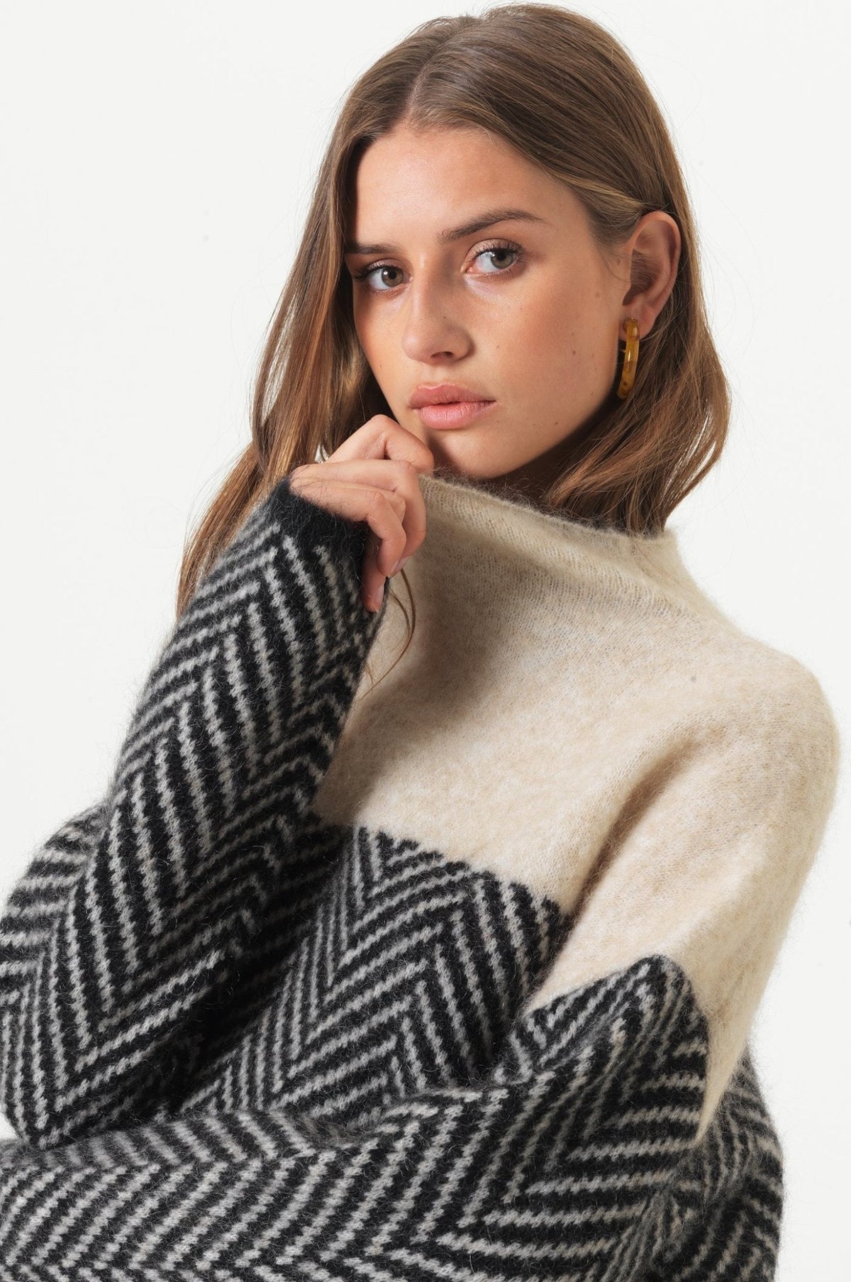 Alicia™ | Suéter de Cuello Alto