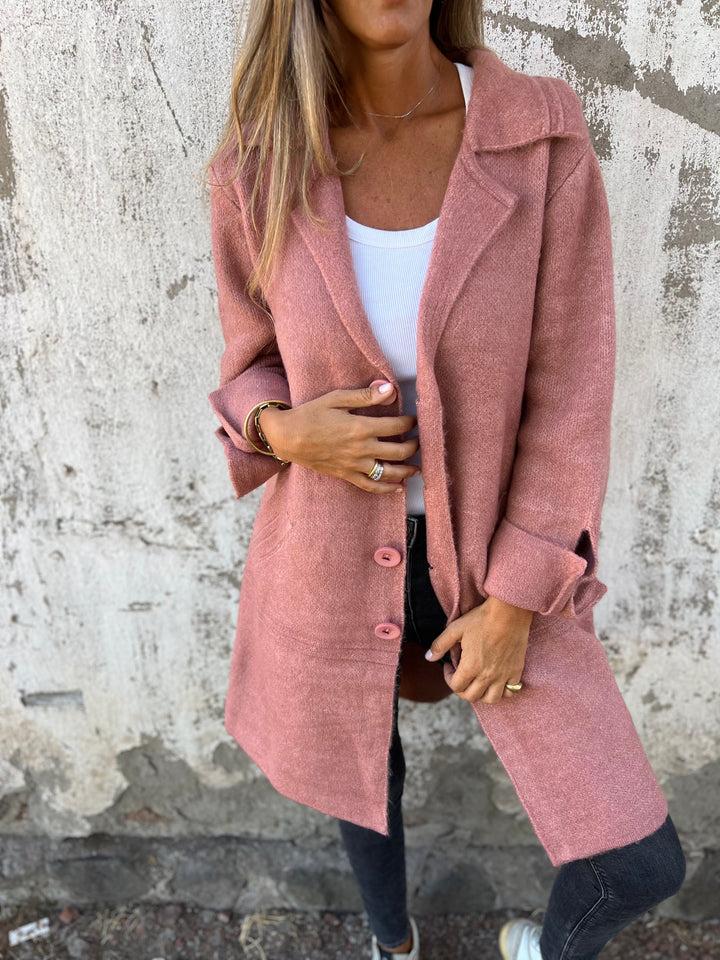 Nika - Abrigo Chic Minimalista