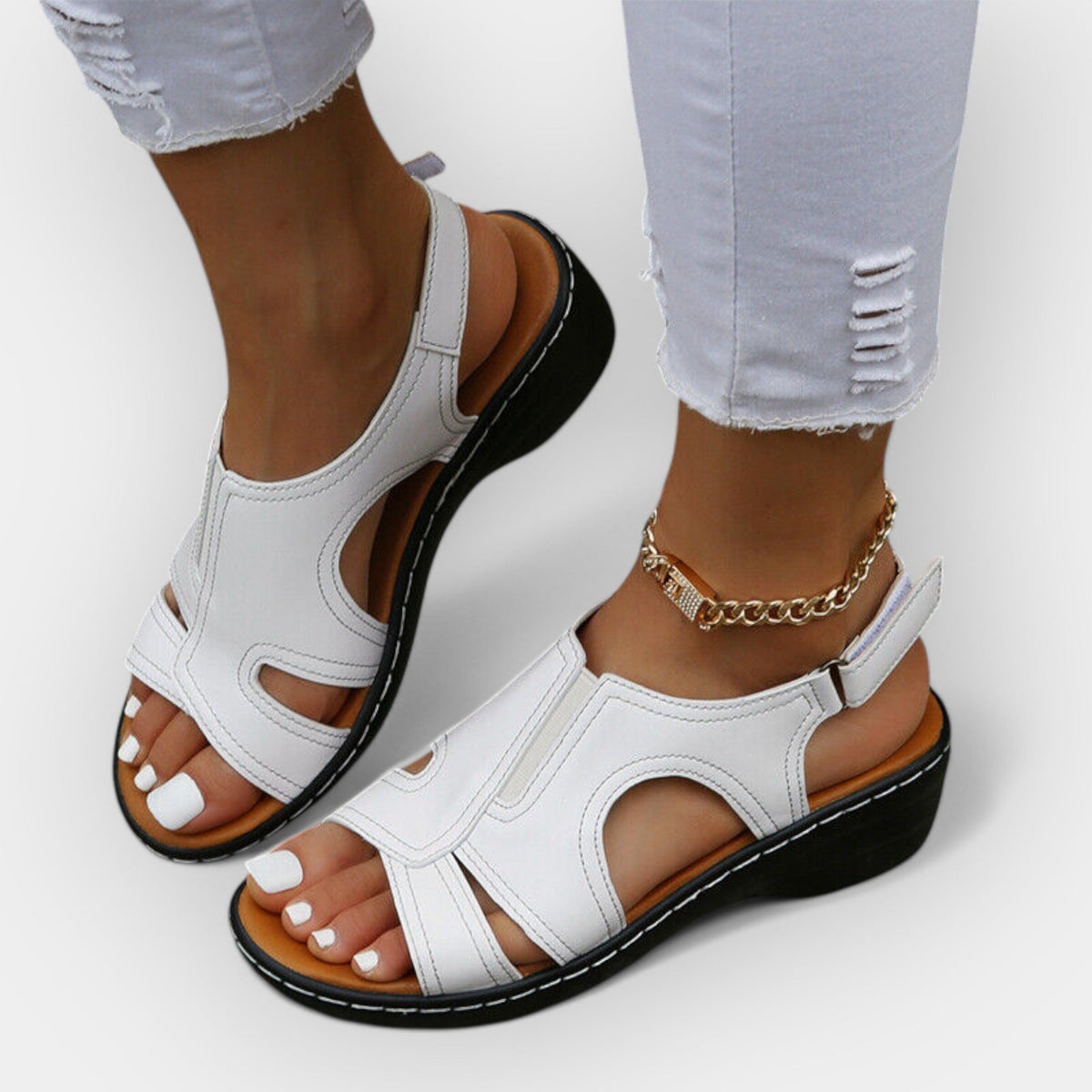 Sandalias de piel elegantes